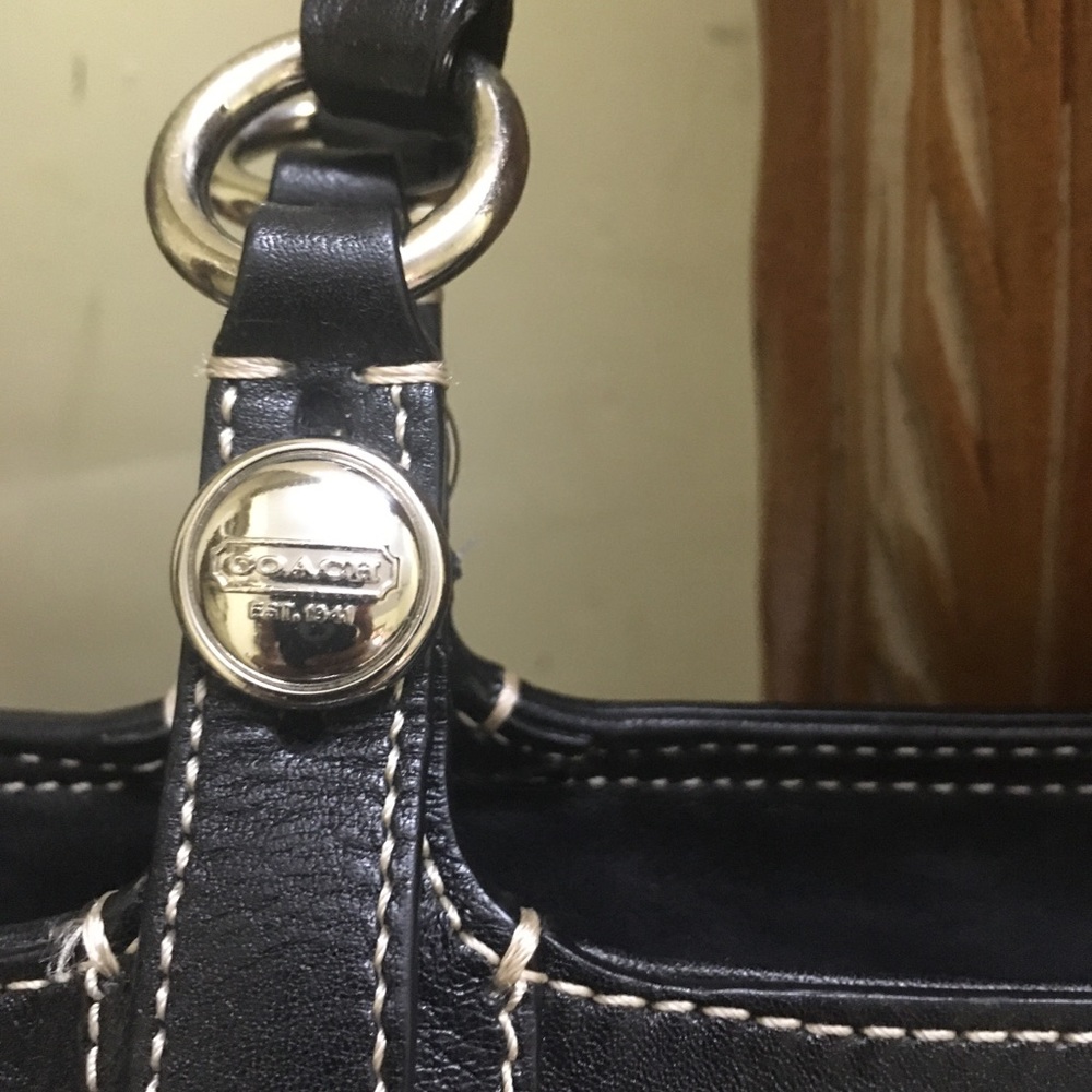 Authentic Coach Hamptons Laguna Large Black Leather Tote - Picture 2 of 14